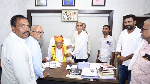 सिविल लाइंस आवास पर गोपालन मंत्री ने की जनसुनवाई कर दिए समस्याओं का समाधान के निर्देश