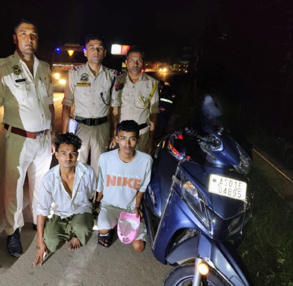 स्कूटी चोरी मामले में दो गिरफ्तार