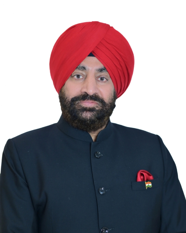 राज्यपाल गुरमीत सिंह फाइल चित्र।