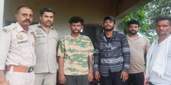 इंदौरा में दो नशा तस्कर 13 ग्राम चिट्टे के साथ गिरफ्तार