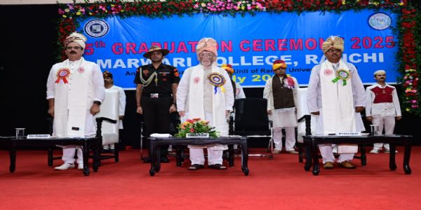 जीवन में केवल डिग्री नहीं, दिशा और दृष्टि भी आवश्यक : राज्यपाल