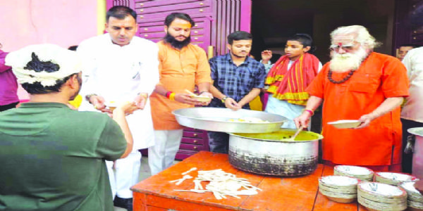 कांवडि़यों की सेवा से भोले बाबा होते हैं प्रसन्न: दुर्गेशानंद