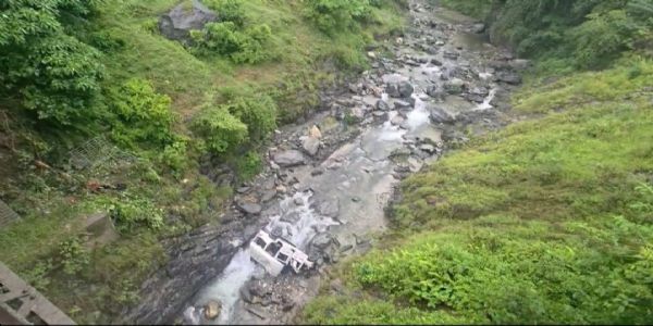 (अपडेट) पिथौरागढ़ वाहन दुघर्टना में 8 की मौत, 6 घायल