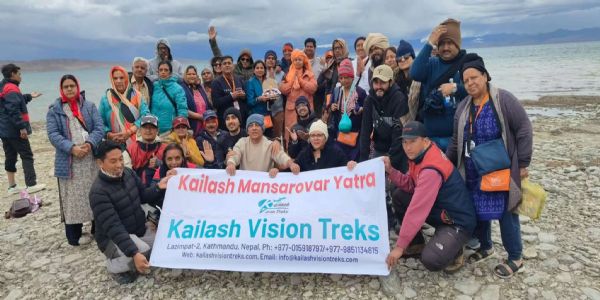कैलाश मानसरोवर यात्रा: वीजा प्रक्रिया में देरी के कारण 5000 से अधिक भारतीय तीर्थयात्री काठमांडू में फंसे