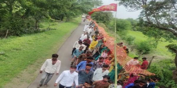 राजगढ़ः भैंसवामाता को चढ़ाई 111 मीटर लंबी चुनरी, सुख-समृद्वि की कामना