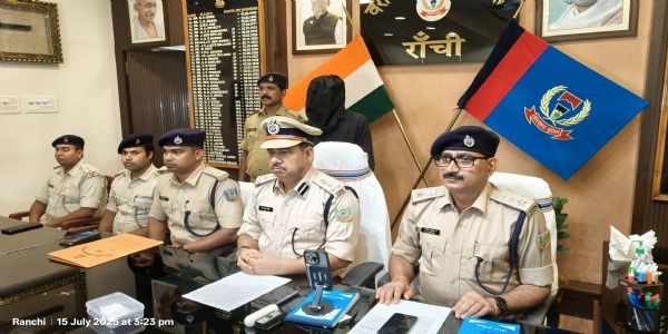 छिनैती मामले में अपराधी गिरफ्तार, सोना भी बरामद