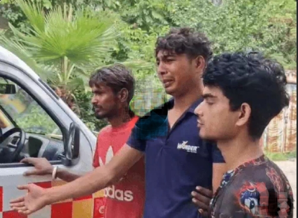 सिविल अस्पताल में रोते बिलखते मृतक का भाई