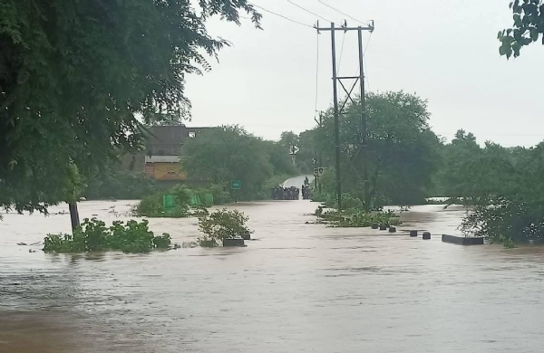 गुरसूती नदी उफान पर