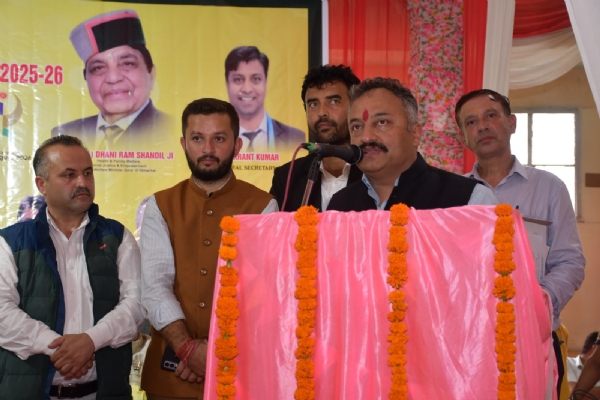 शिक्षा मंत्री