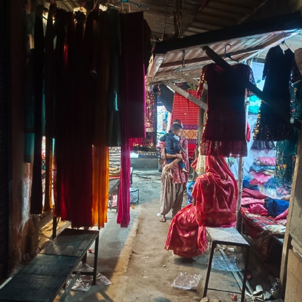 अररिया फोटो:अतिक्रमित फुलवरिया हाट