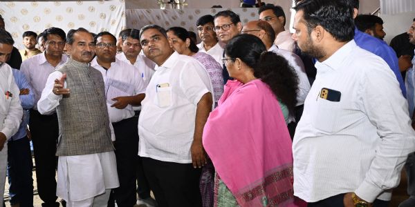 सहकारिता क्षेत्र में वर्षों से जमे हुए मठाधीशों को अब अपने पदों के जाने का सता रहा है डर: मदन राठौड़