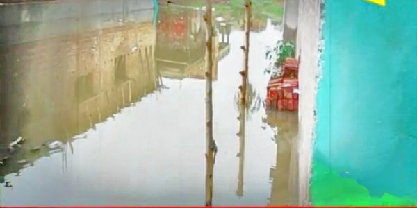 कोडरमा में 48 घंटे से हो रही बारिश से जनजीवन प्रभावित
