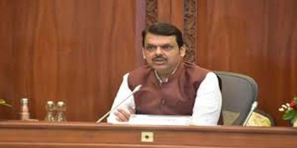 महाराष्ट्र में औद्योगिक बिजली की दरें अन्य राज्यों की तुलना में सस्ती होंगी : सीएम फडणवीस