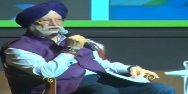 रूसी तेल आयात पर संभावित अमेरिकी प्रतिबंधों से भारत चिंतित नहीं: हरदीप पुरी
