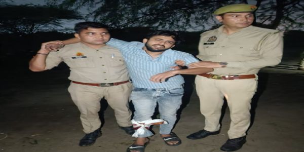 ग्रोसरी कारोबारी से तमंचों के बल पर लाखों की लूट करने वाले तीन बदमाश गिरफ्तार, दो पुलिस की गोली से लंगड़े