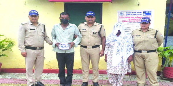 ई रिक्शा चालक की हत्या का खुलासा, पत्नी ने प्रेमी से करवायी थी हत्या