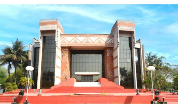 आईआईएम को मिला नया  पूर्ण कालिक निर्देशक