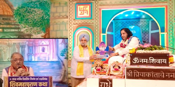 सनातनियों के प्रति हो रही साजिशों पर बोलना जरूरी : देवकीनंदन महाराज