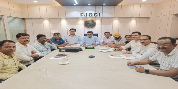 उपभोक्ताओं पर बिजली सरचार्ज अतिरिक्त वित्तीय भार : चेंबर