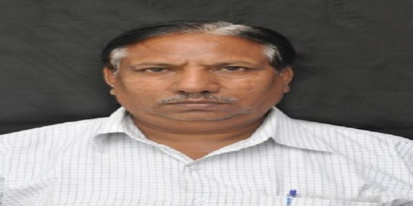 दादी-नानी की लोरियों से दूर होता बचपन