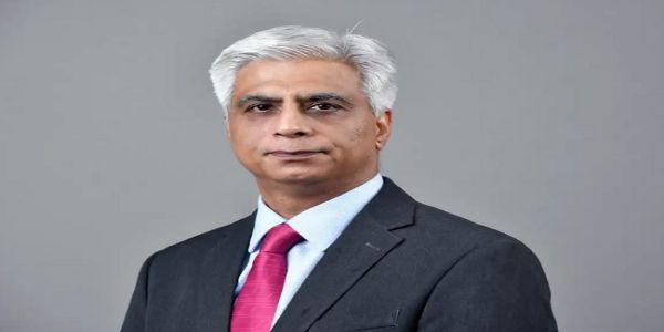एक्सिस बैंक ने नीरज गंभीर को कार्यकारी निदेशक नियुक्त किया