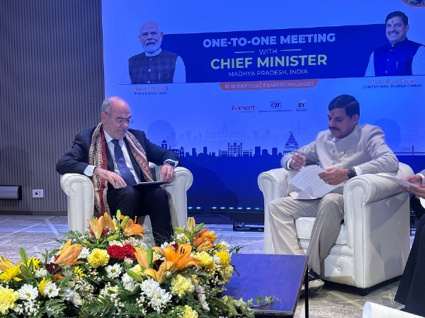 कैटलोनिया के विदेश मंत्री जैम डच गुईलोट से मिले मुख्यमंत्री डॉ. मोहन यादव