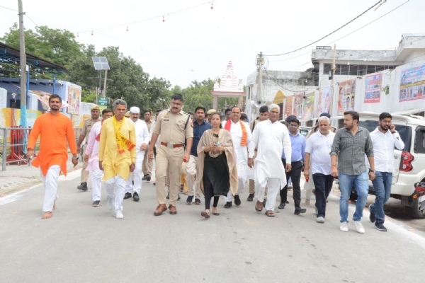 कांवड़ यात्रा की तैयारी देखते प्रभारी मंत्री