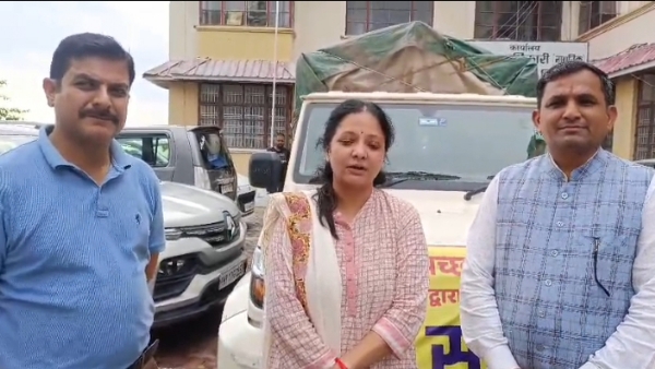 जिला मण्डी के थुनाग में हुई त्रासदी से निपटने के लिए एस डी एम पच्छाद के माध्यम से सराहा के रविंदर ठाकुर ने भेजी राहत सामग्री।