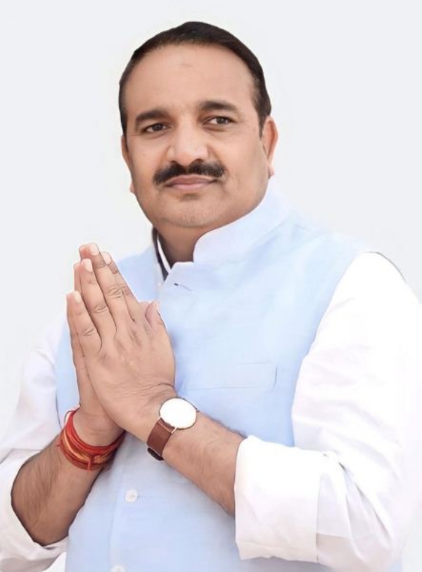 मंत्री दिनेश प्रताप सिंह