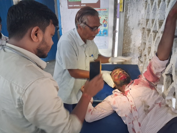 इलाज रात घटना में घायल युवक