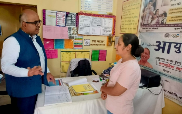 कानपुर में जिलाधिकारी ने आयुष्मान आरोग्य मंदिर बगदौदी बांगर का किया निरीक्षण का छायाचित्र