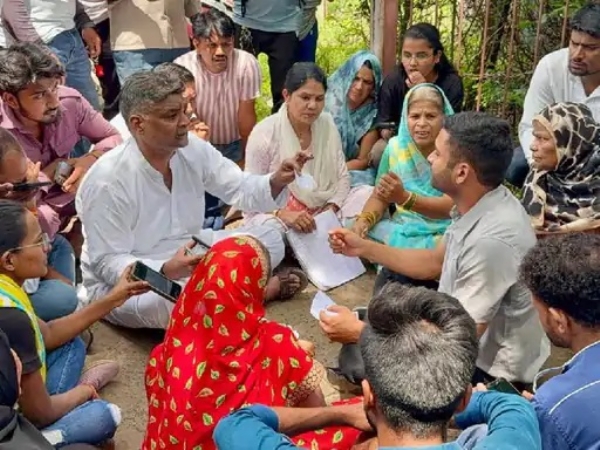 स्मार्ट मीटर को लेकर कांग्रेस का बिजली ऑफिस पर प्रदर्शन