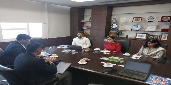 झारखंड में विकास योजनाओं को गति देने के लिए उद्योग सचिव ने दिल्ली में की बैठक