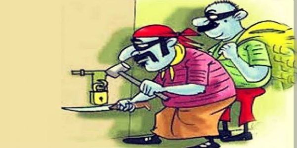 सोनभद्र में चोरों ने एक रायफल और सौ से अधिक कारतूस उड़ाया
