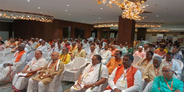 जलगांव में विहिप की बैठक में धर्मांतरण, हिंदू समाज की चुनौतियों पर चर्चा