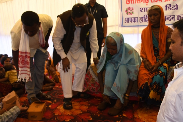 कृषि मंत्री रामविचार नेताम ने डिण्डो में किया ग्रामीण बैंक शाखा का शुभारंभ