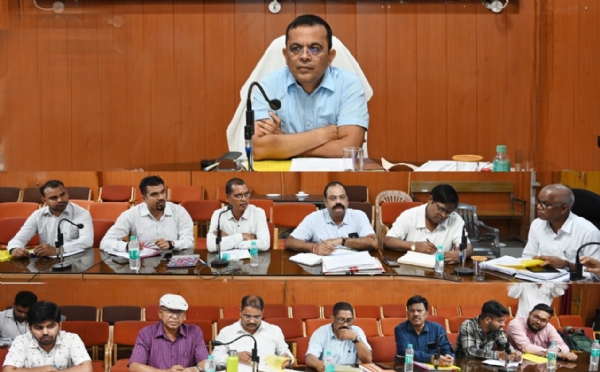जांजगीर कलेक्टर ने ली जीवन दीप समिति कार्यकारिणी की बैठक
