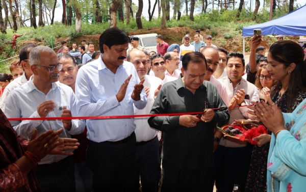 तपोवन विधानसभा भवन को आम लोगों के लिए खोलते हुए विधानसभा अध्यक्ष।