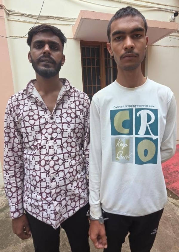 नशीली दवाईयां बेचते गिरफ्तार दोनों आरोपित