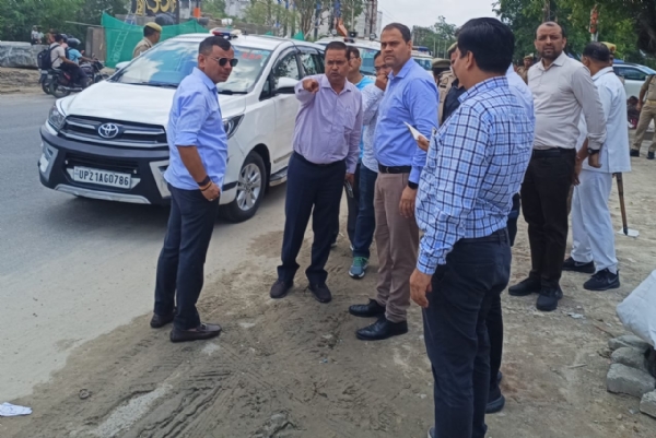 जिलाधिकारी और वरिष्ठ पुलिस अधीक्षक ने मुरादाबाद-हरिद्वार कावड़ मार्ग का किया निरीक्षण