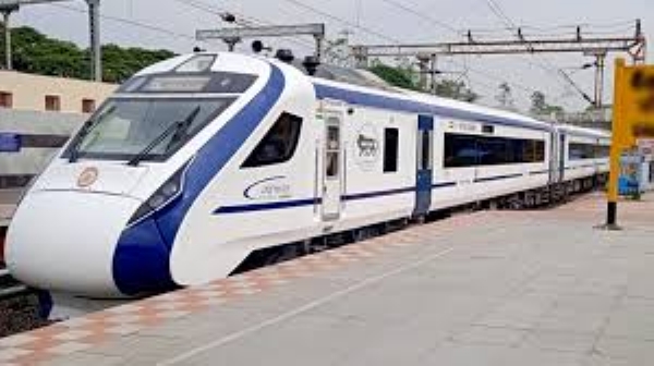पीएम मोदी शनिवार को करेंगे मेरठ से लखनऊ जाने वाली वंदे भारत ट्रेन का वर्चुअल शुभारंभ