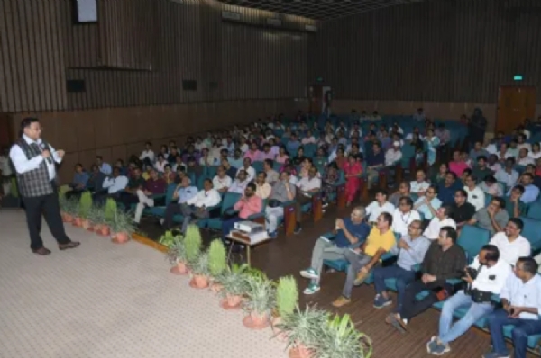 एन एम एल के प्लैटिनम जोगनी पर व्याख्यान