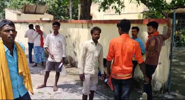 मृतक के परिजन