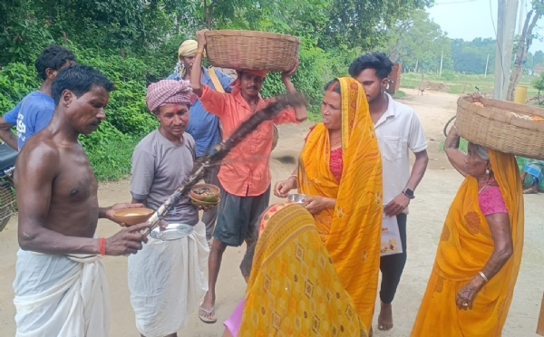 पूजा में शामिल