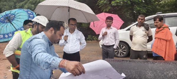 कोरबा कलेक्टर ने  एतमानगर  के  निर्माणाधीन जल शोधन संयंत्र का किया औचक निरीक्षण