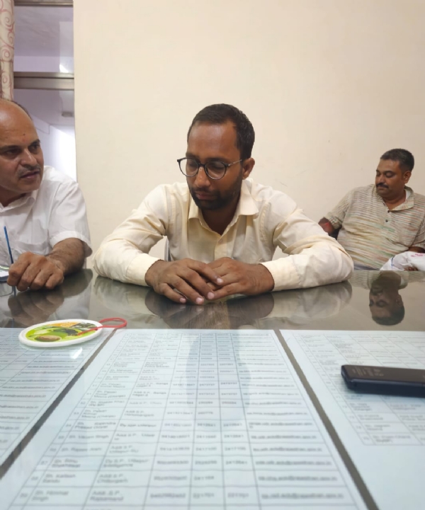 नगर परिषद का सहायक नगर नियोजक (एटीपी) चार लाख रुपये की रिश्वत लेते गिरफ्तार