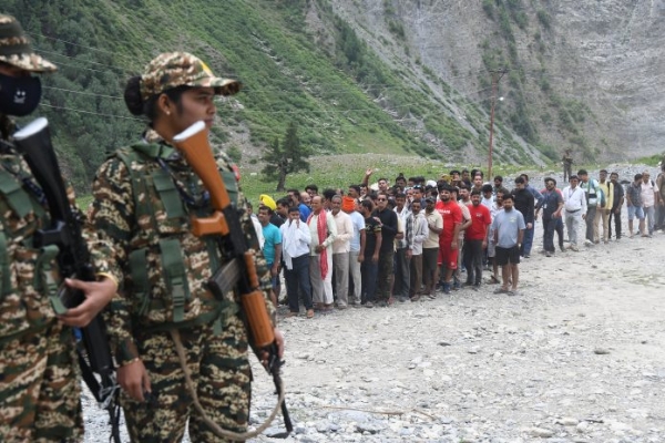 अमरनाथ यात्रा के लिए सीआरपीएफ ने महिलाओं की ‘मे आई हेल्प यूूं’ टीम तैनात कीं