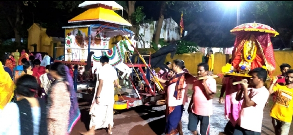 क्षतिग्रस्त रथ और भगवान जगन्नाथ महाप्रभु