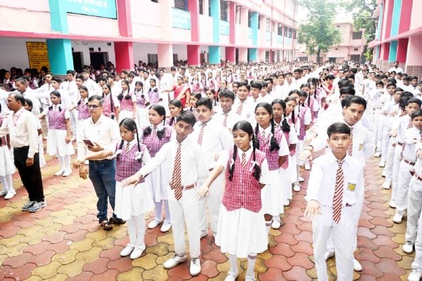 साफ-सफाई व स्वच्छ वातावरण ही स्वस्थ जीवन की आधारशिला है - मेयर