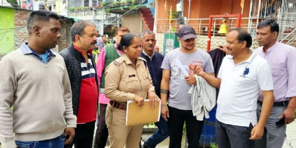 सीवर के मेन होल में मिला पुरुष भ्रूण, सनसनी